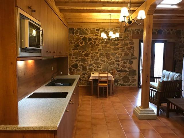 Apartamentos El Jardín del Poeta Guijo de Granadilla Habitación foto