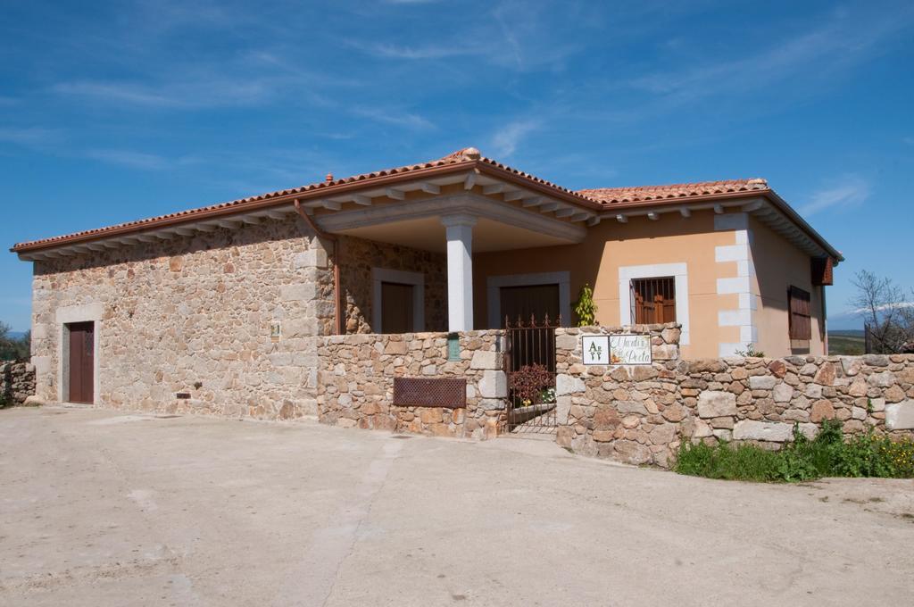Apartamentos El Jardín del Poeta Guijo de Granadilla Exterior foto