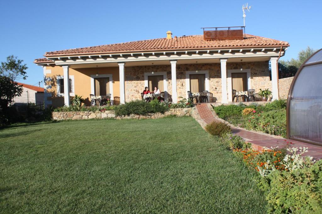 Apartamentos El Jardín del Poeta Guijo de Granadilla Habitación foto