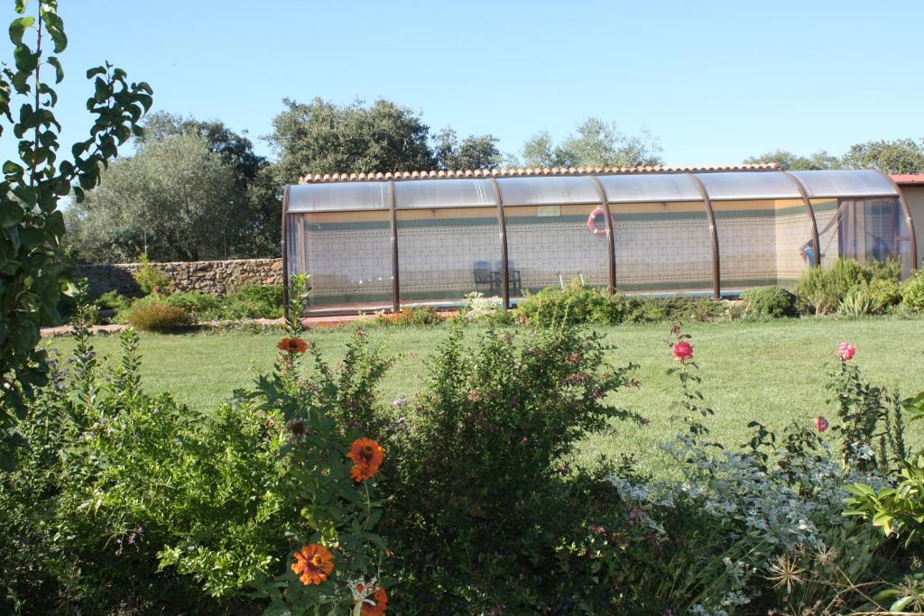 Apartamentos El Jardín del Poeta Guijo de Granadilla Exterior foto